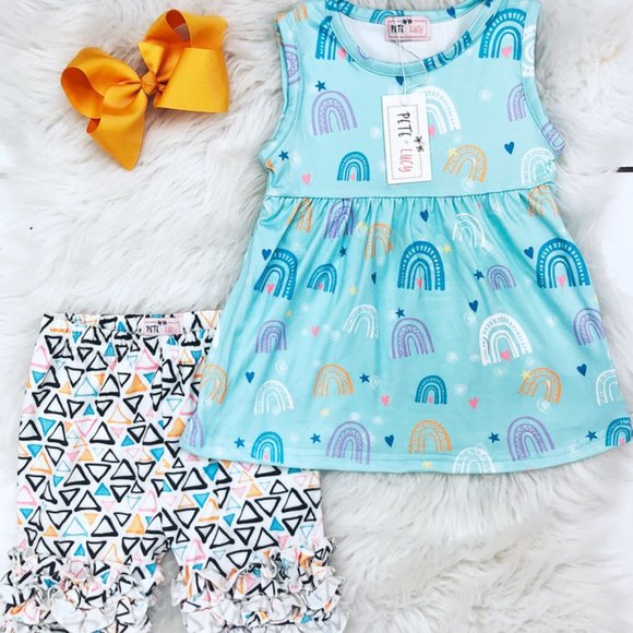 Gracie Lu Children's Boutique Other - Rainbow and Icing Short Set